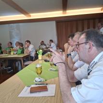 770b1529-8f13-4aa0-b086-09b50c2762e8